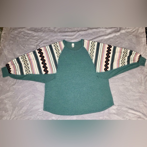 7th Ray Sweaters - 7th Ray Green Sweater with Tribal Patterned Sleeves